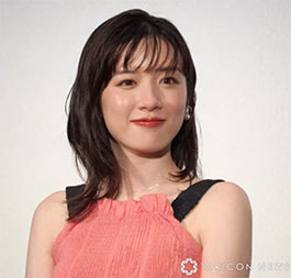 “永野芽郁さんのスマイルな表情”/