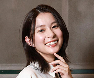 “芳根京子さんの笑顔”/