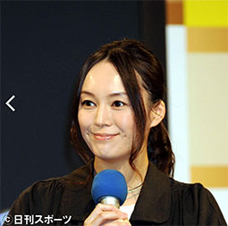 “奥貫薫さんのスマイルな表情”/