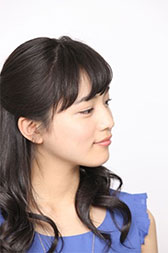 北村優衣と川口春奈は似てる女優？10枚の画像で比較 - AKIRAの