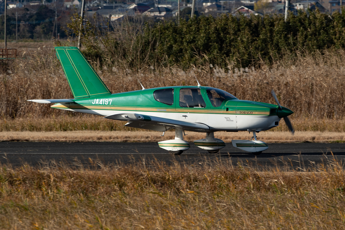 2022年12月12日（月） たぶん新中央航空のJA38CAになると思わ