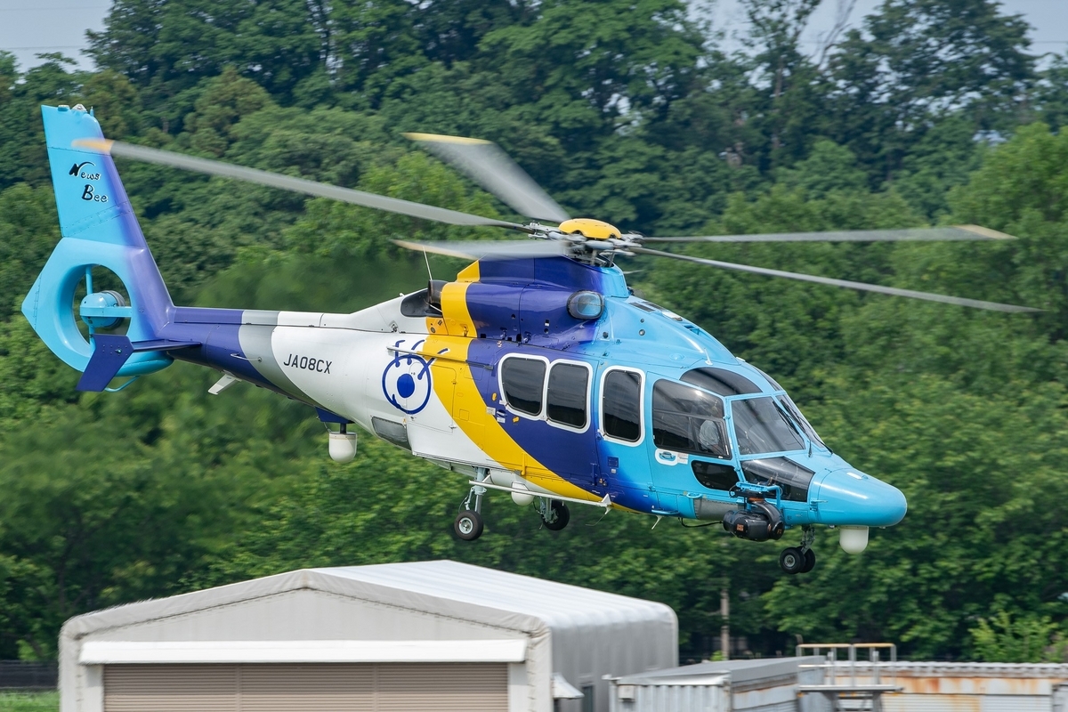 こんなヘリコプターはない 2024年 5月20日（月） 今日もJA08CXが飛んでたのでもう