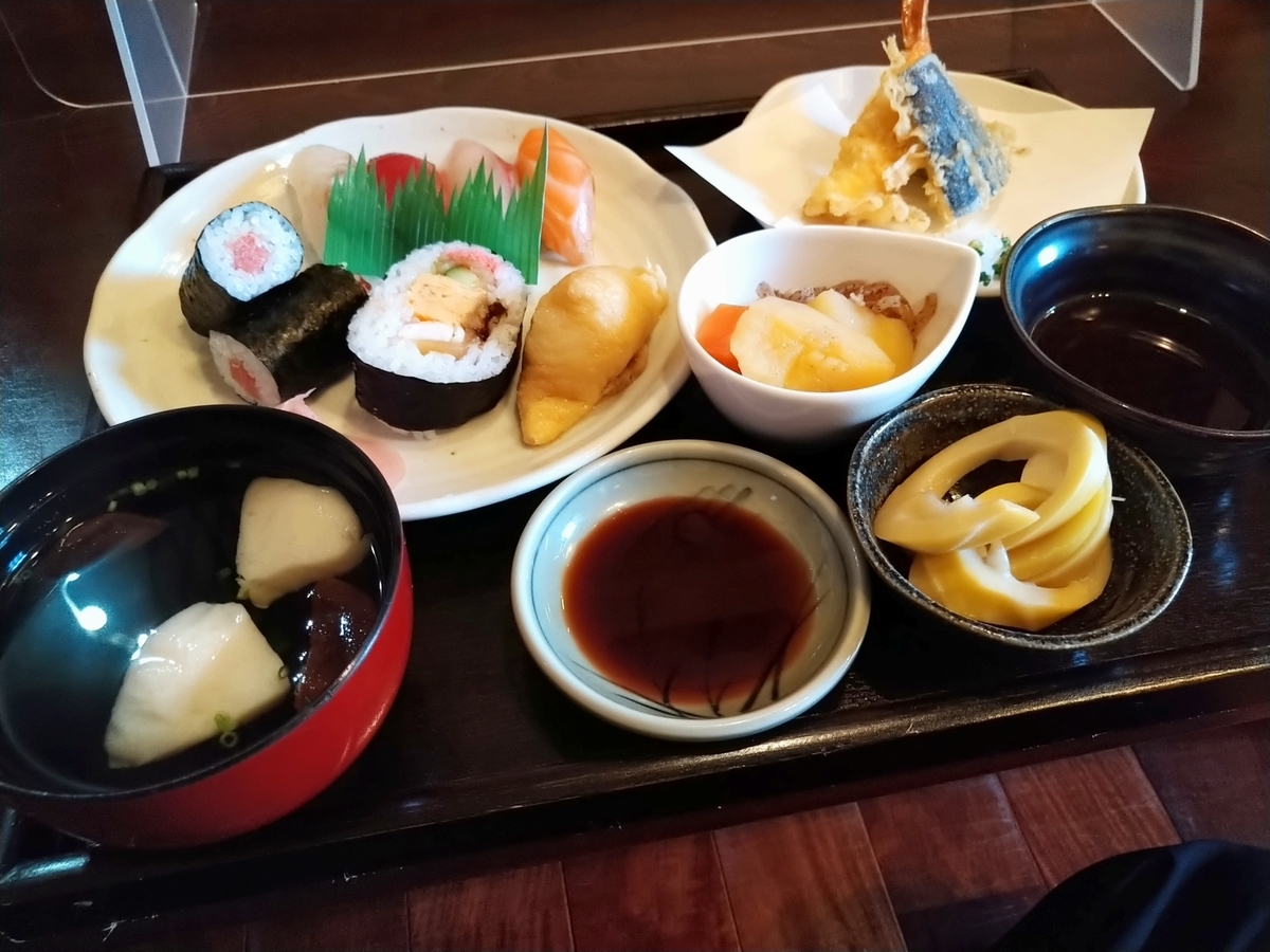 あづまの二号店 あづま寿しのaランチ 1000円 唐津のお店を食べ歩き 持ち帰り あづまの二号店 あづま寿しのaランチ 1000円 唐津のお店を食べ歩き 持ち帰り