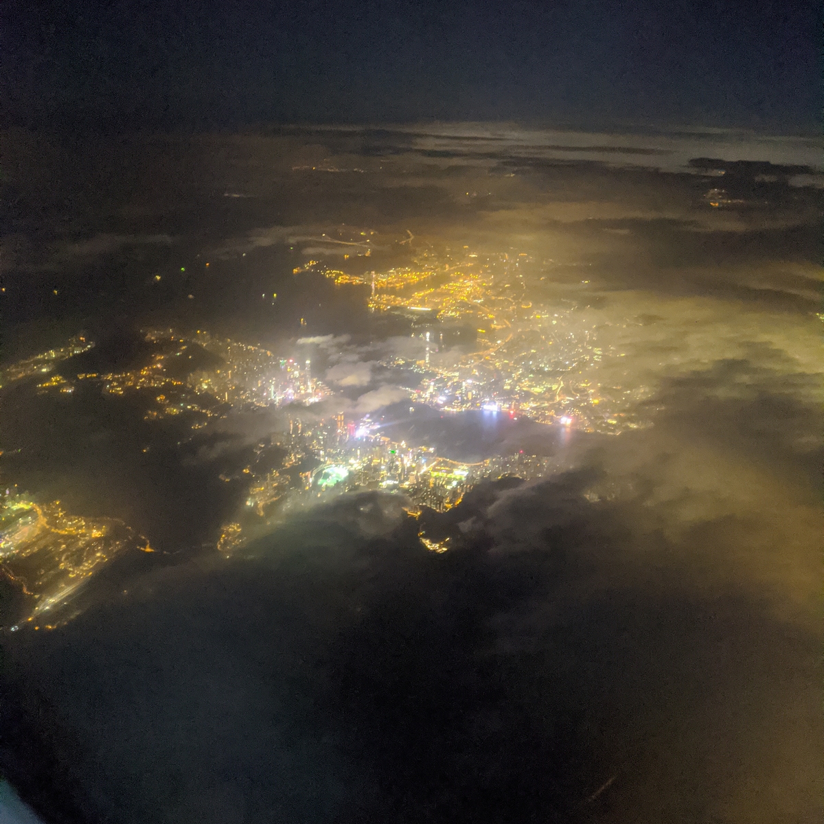 空の上から見た香港の100万ドルの夜景