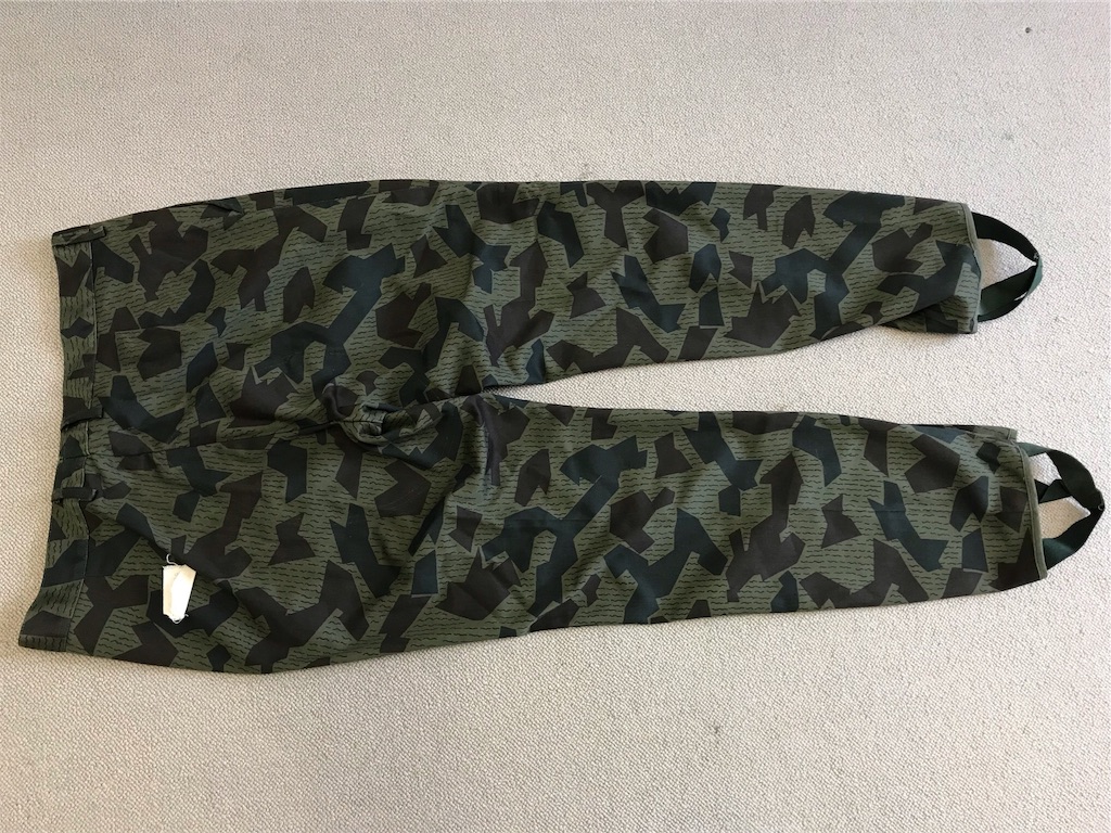 暗い色調です！【ブルガリアの軍服】陸軍迷彩ユニフォーム（ダーク