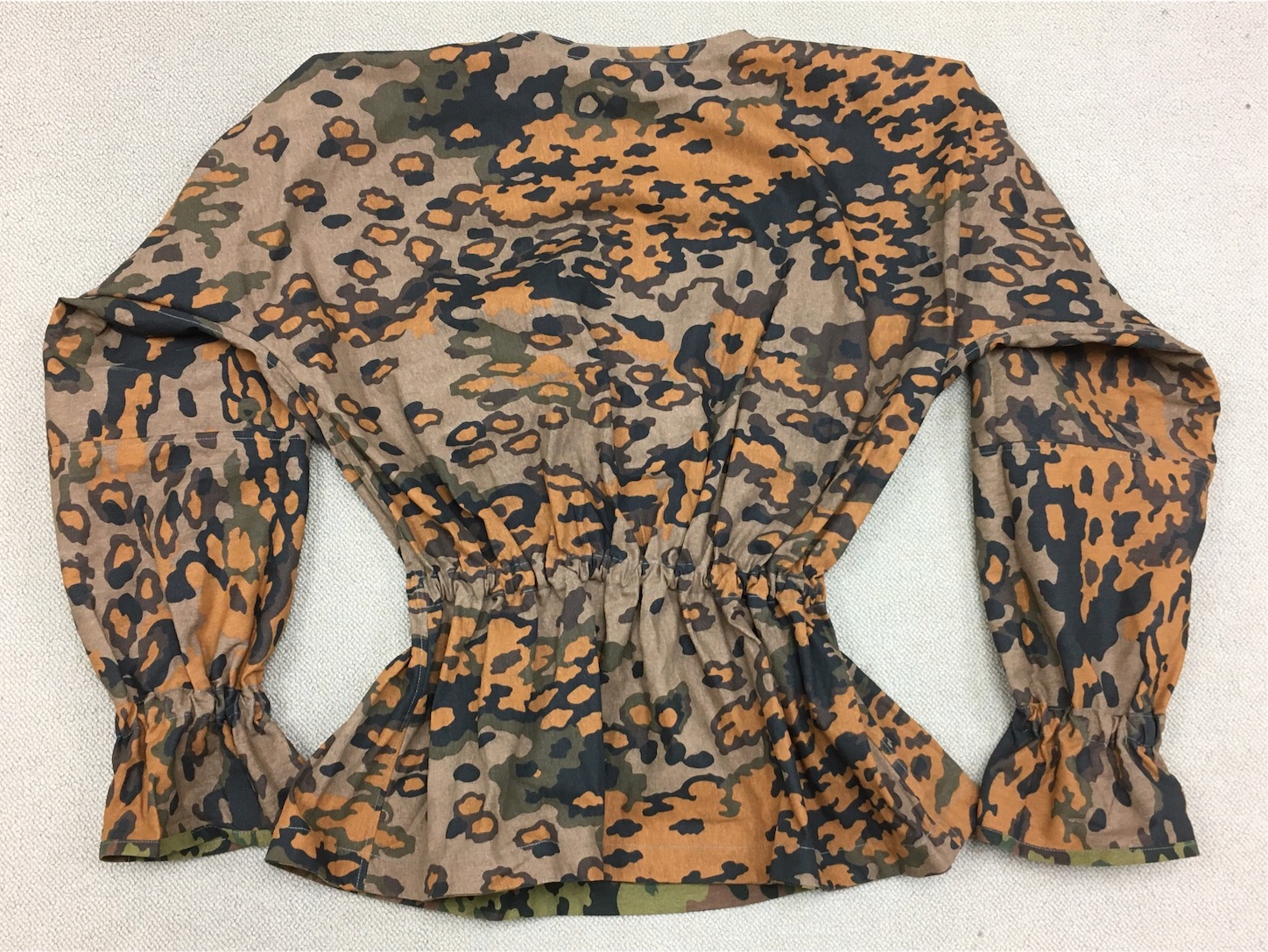 出来は今ふたつ！【ドイツの軍服】武装親衛隊迷彩スモック（中共