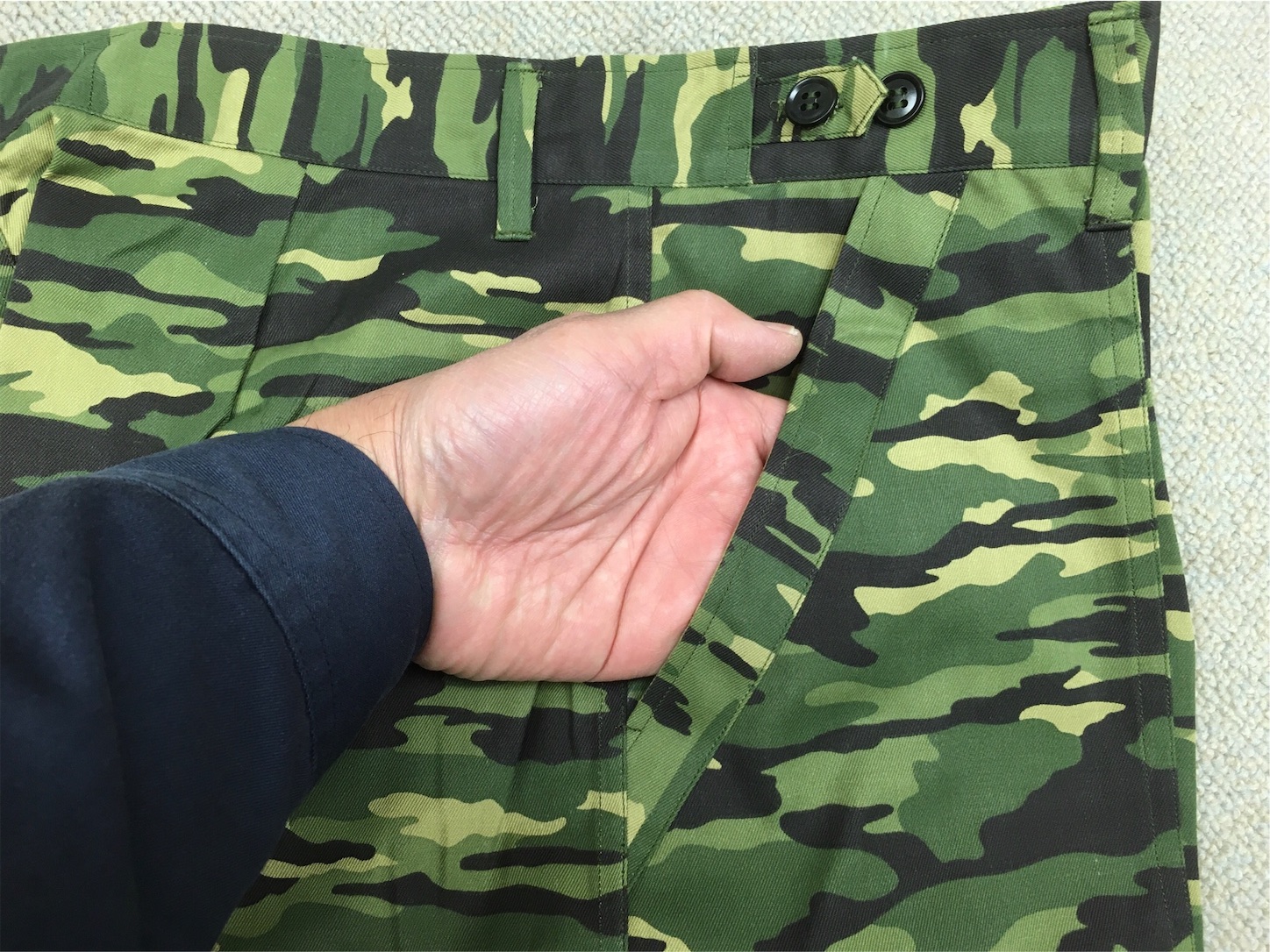 【ミリタリー】ARVN 南ベトナム陸軍 タイガーストライプ カーゴパンツ L ミリタリー】ARVN 南ベトナム陸軍 タイガーストライプ カーゴ