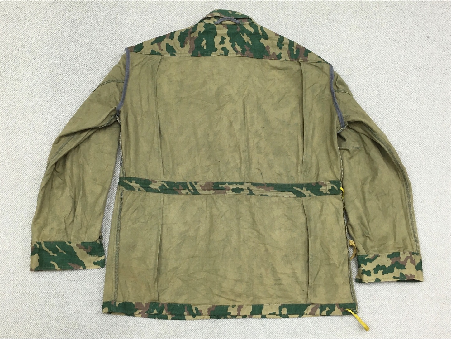 鮮やかなカラーが特徴です！【旧ソ連の軍服】陸軍山岳兵用迷彩
