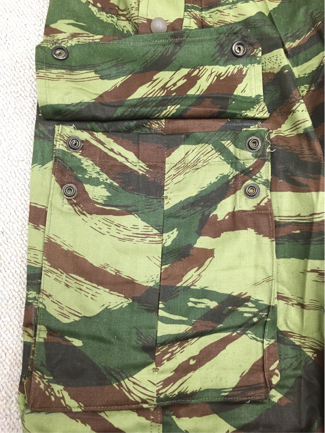 奇跡のセット！【フランスの軍服】陸軍空挺迷彩ユニフォーム