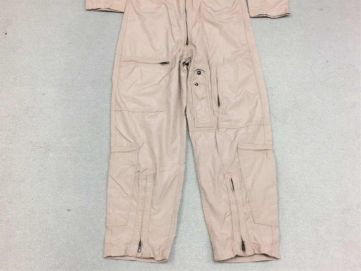 砂漠用です！【アメリカの軍服】パイロットスーツCWU-27P（デザート