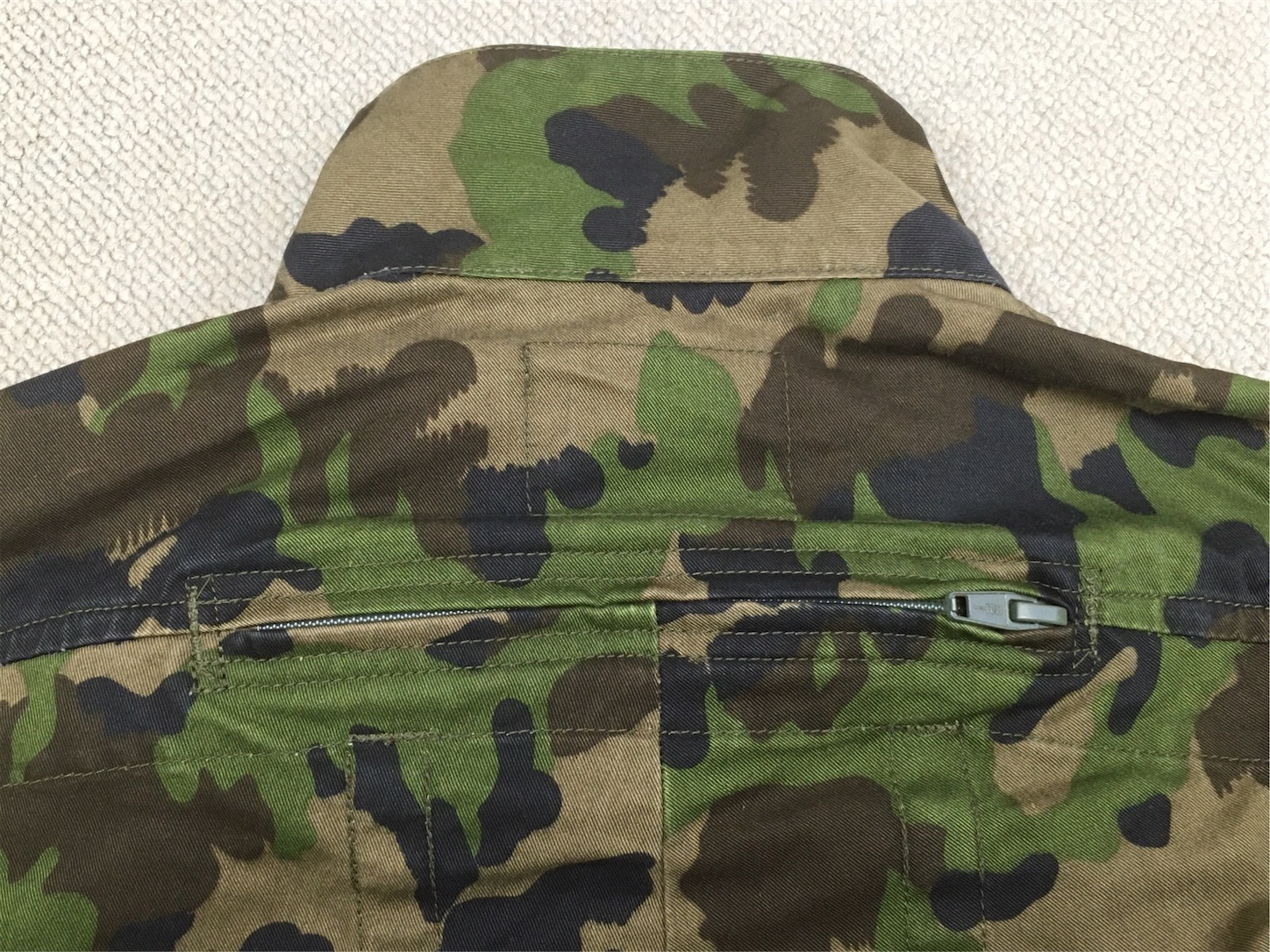 新型迷彩版です！【スイスの軍服】陸軍戦車兵用カバーオール