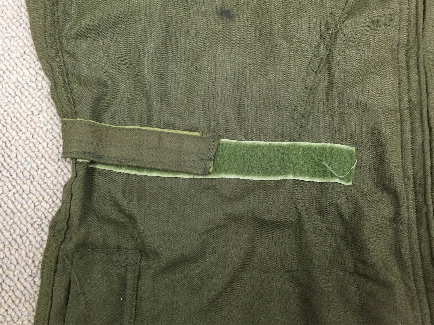 日射による褪色あり！【アメリカの軍服】海軍難燃パイロットスーツFRP