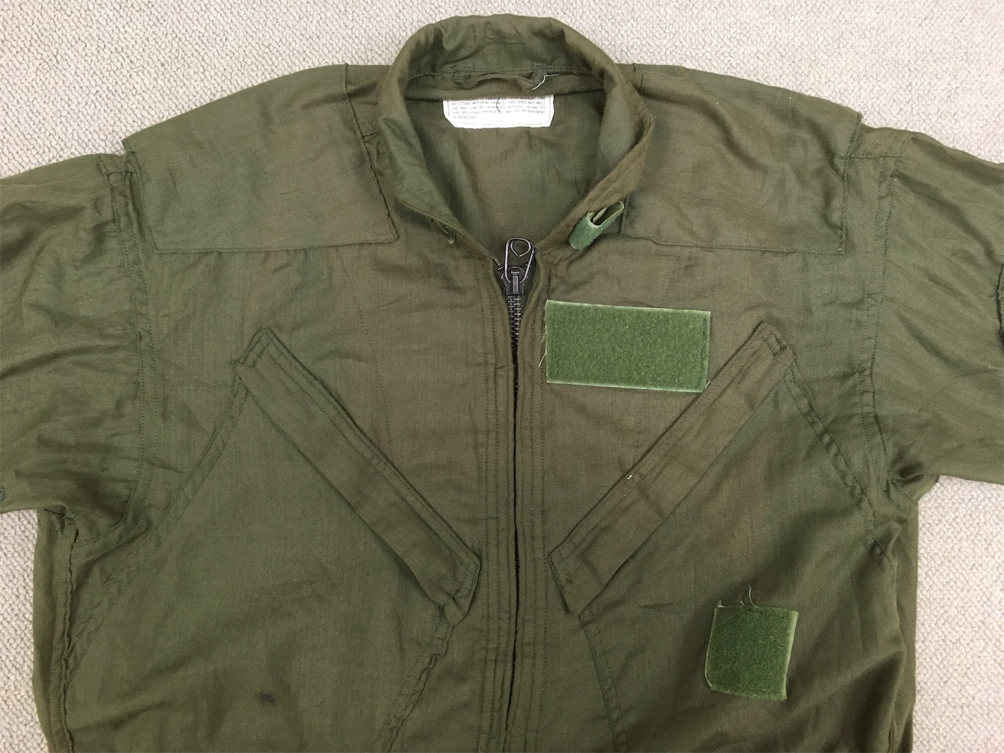 日射による褪色あり！【アメリカの軍服】海軍難燃パイロットスーツFRP