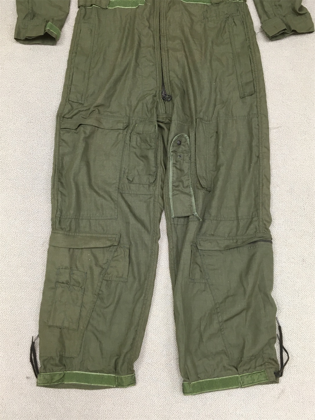 日射による褪色あり！【アメリカの軍服】海軍難燃パイロットスーツFRP