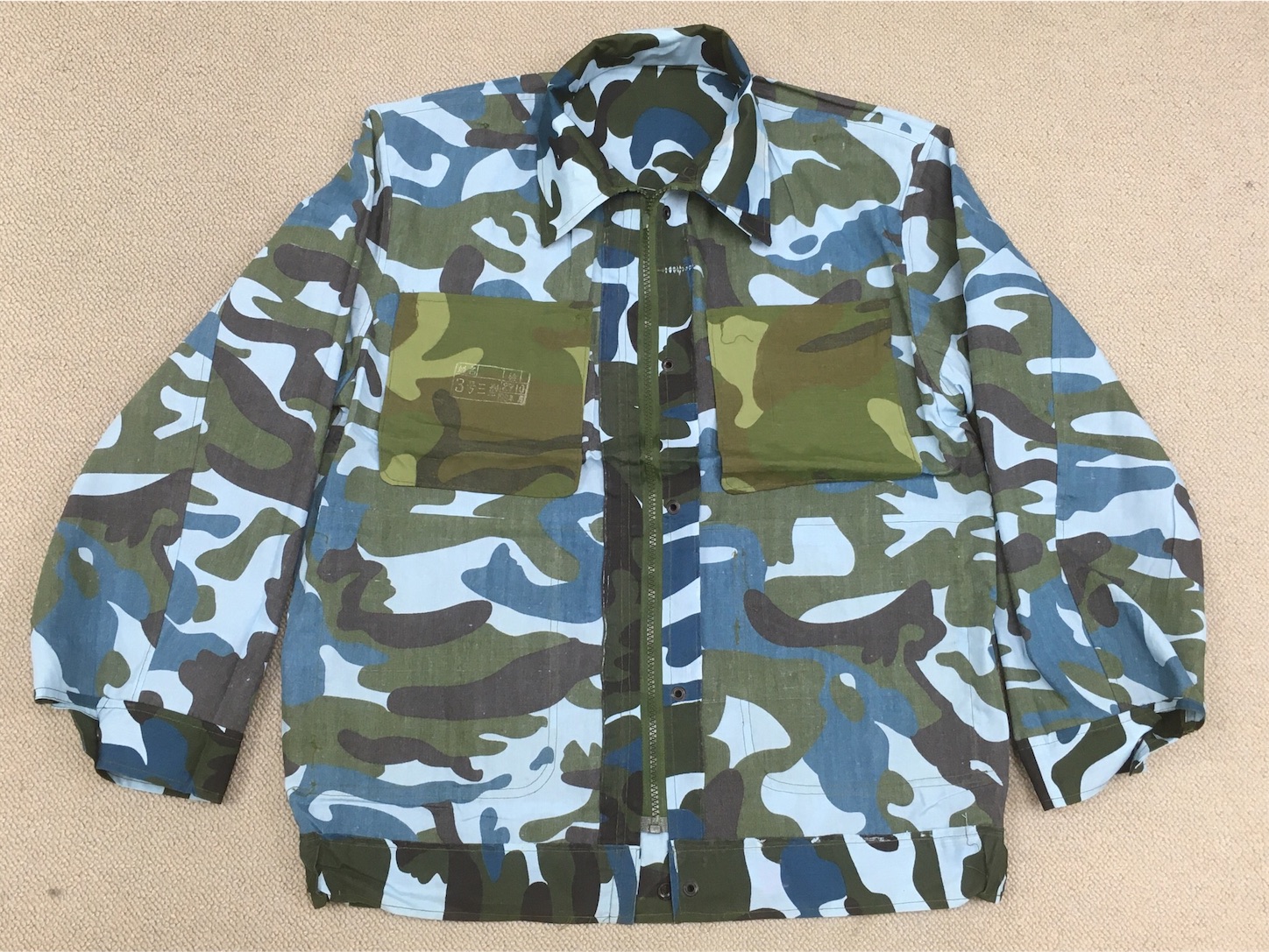 Amazon | 人民解放軍海軍陸戦隊 07式海洋迷彩服上下セット 部隊章階級