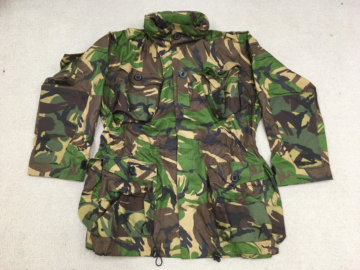 オランダ陸軍DPM迷彩迷彩服上下3点セット（Mサイズ、中古