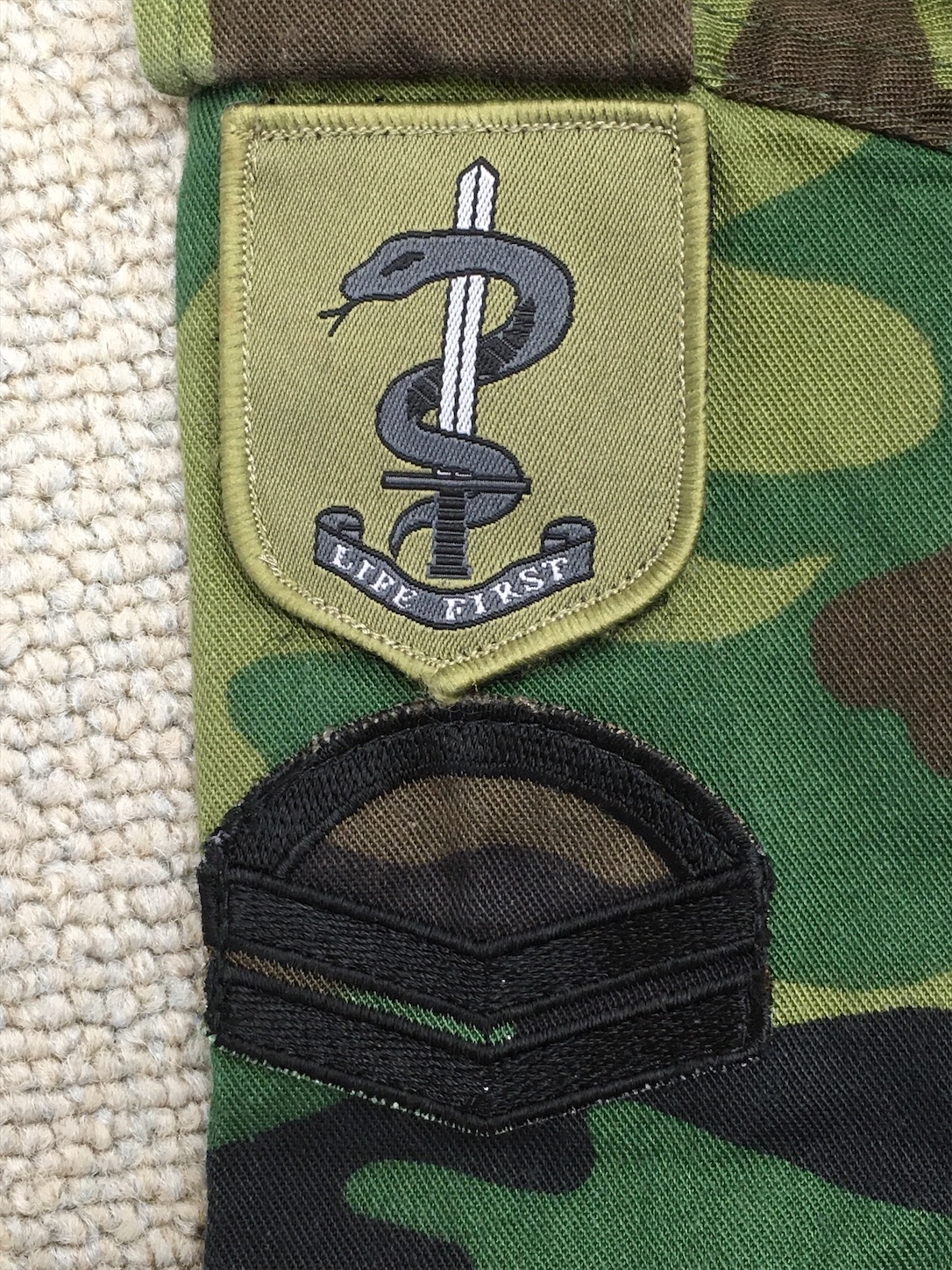入手極難　シンガポール軍特殊部隊迷彩戦闘服 入手極難 シンガポール軍特殊部隊迷彩戦闘服