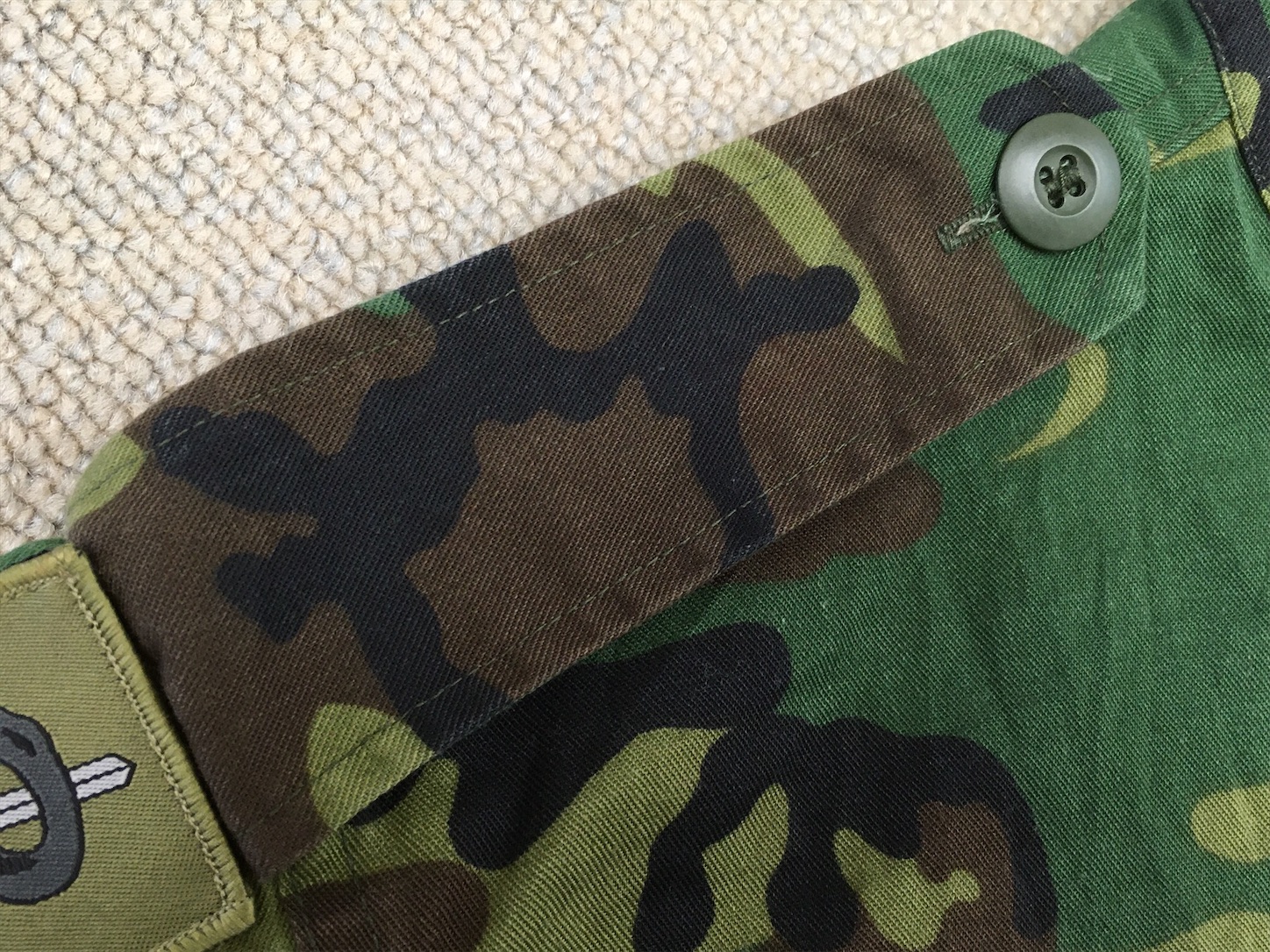 シンガポール海軍 迷彩服 シンガポール軍 空軍デジタル迷彩 上下帽子セット新品