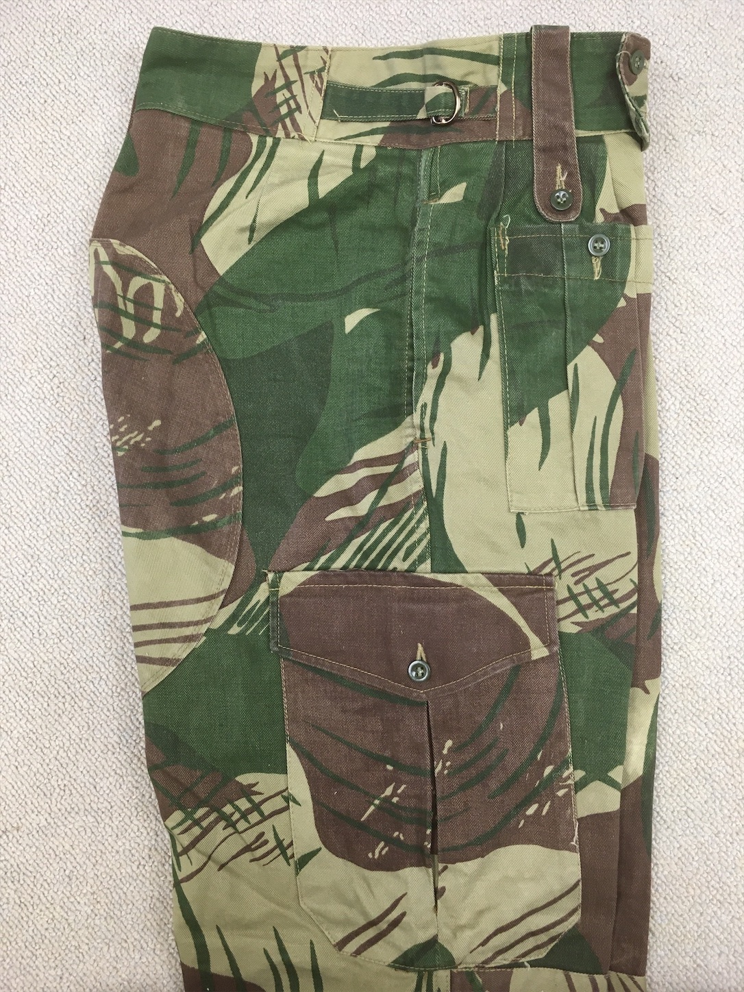 ポケットフラップがエレガント！【ローデシアの軍服】陸軍迷彩
