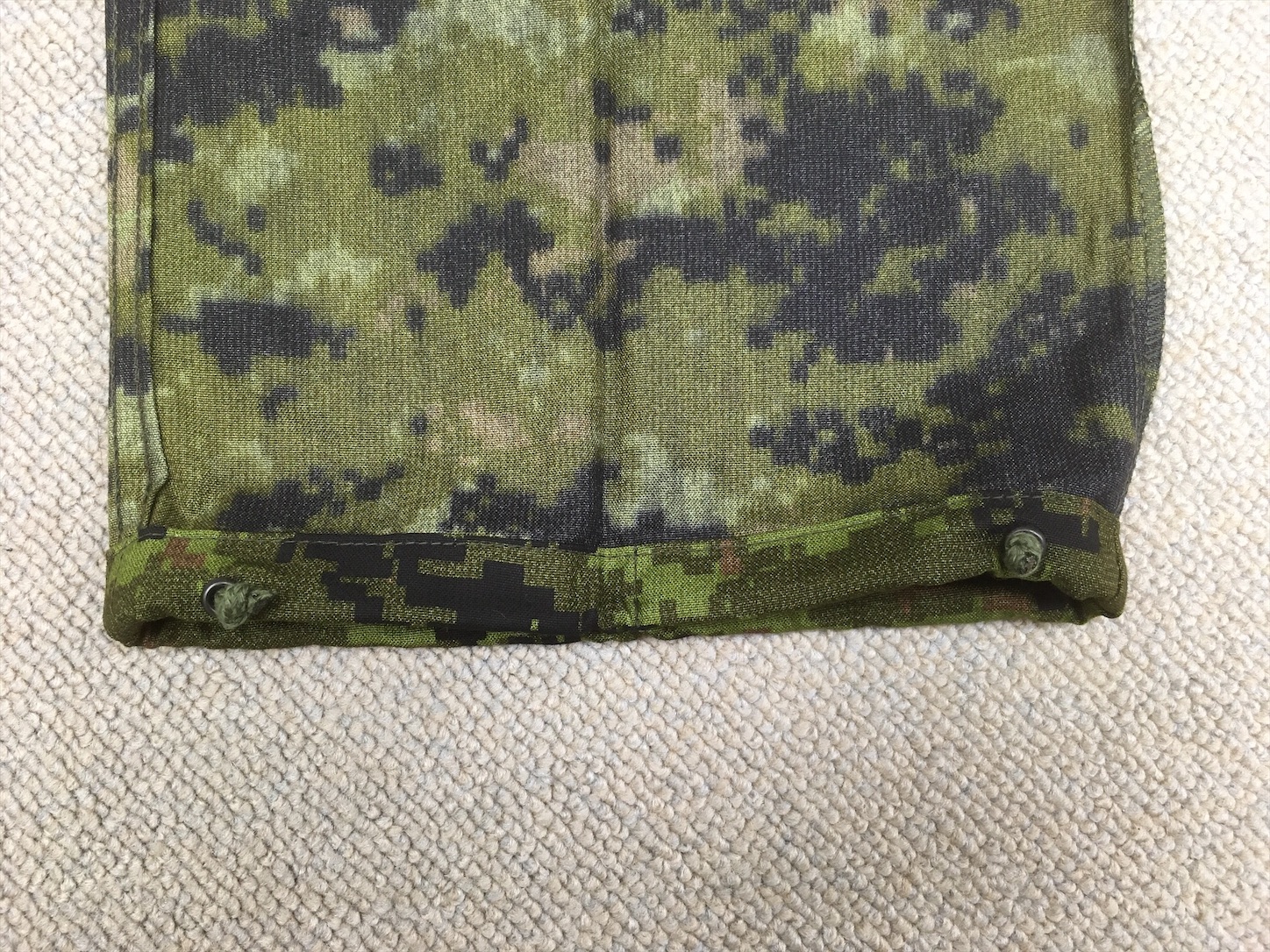 カナダ軍 デジタルカモ フ－リス 官給品を忠実再現！【カナダの軍服】陸軍迷彩ユニフォーム