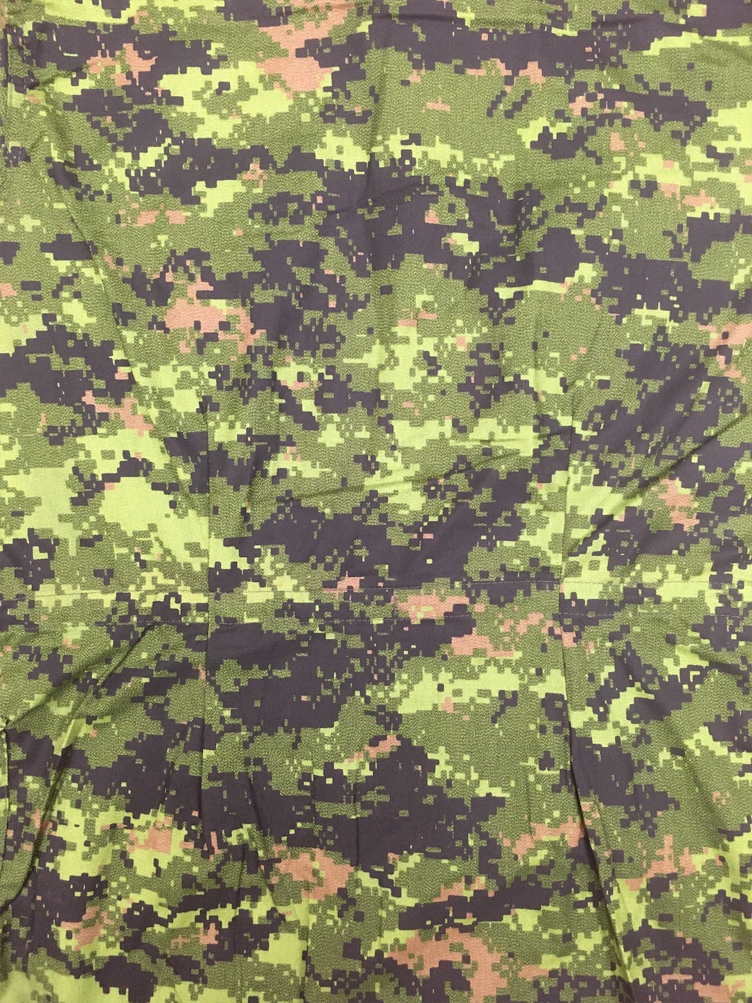 官給品を忠実再現！【カナダの軍服】陸軍迷彩ユニフォーム