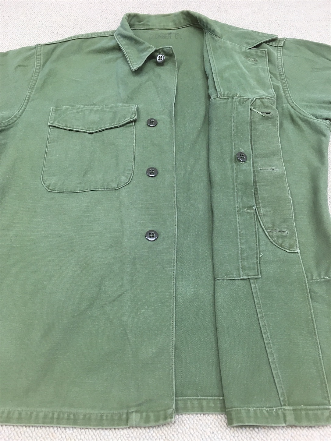 海兵隊の独自モデルです！【アメリカの軍服】海兵隊P58