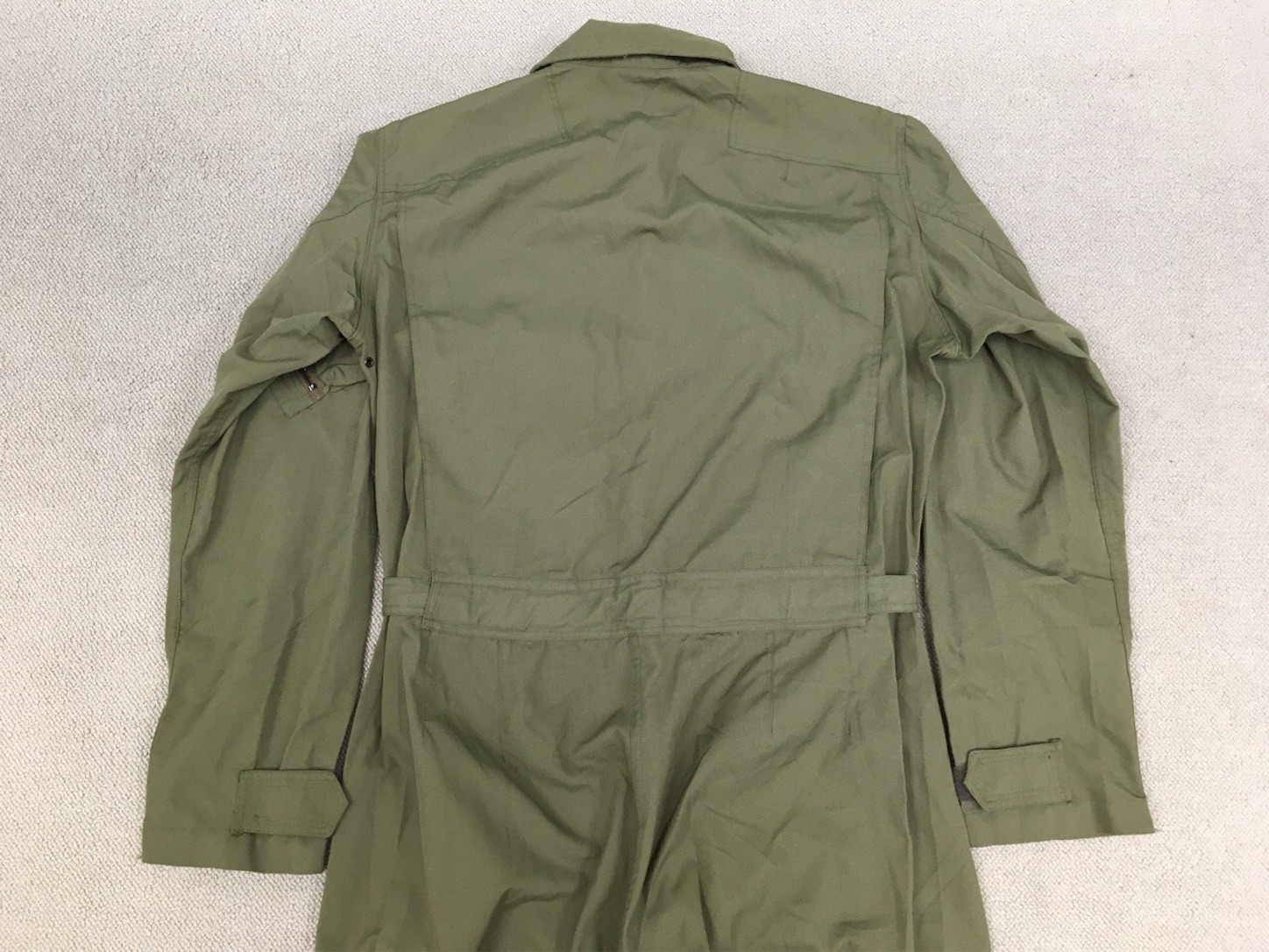 明るいカラーが特徴です！【イタリアの軍服】空軍パイロット