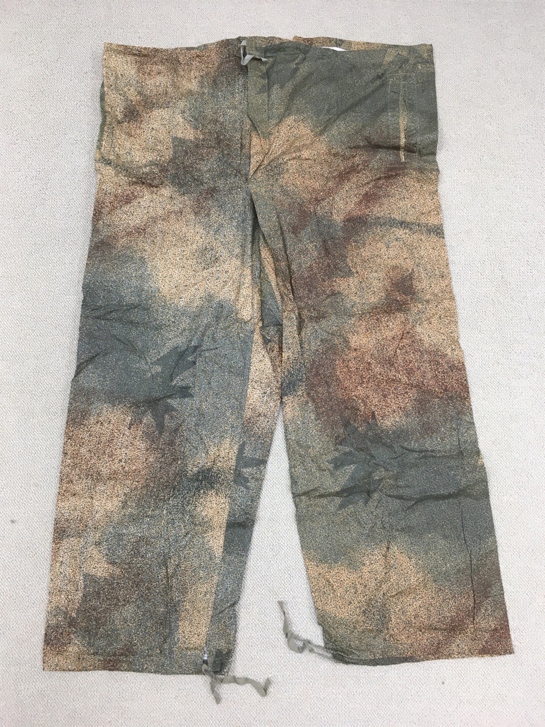 珍品!【旧ユーゴスラビアの軍服】陸軍スナイパー用リバーシブル 珍品!【旧ユーゴスラビアの軍服】陸軍スナイパー用リバーシブル