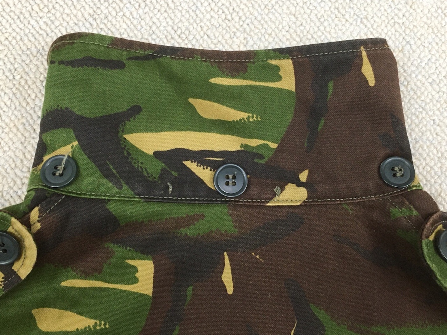 有終の美！【イギリスの軍服】陸軍空挺迷彩スモック（DPM・最終