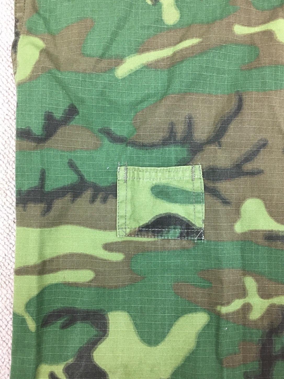 ベトナム戦争の遺産？【アメリカの軍服】陸軍迷彩カバーオール