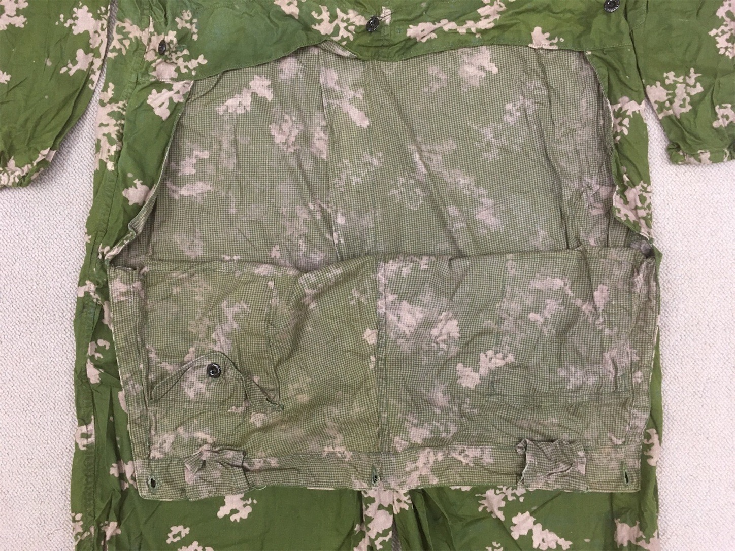 インベーダーパターンではありません!【旧ソ連の軍服 インベーダーパターンではありません!【旧ソ連の軍服