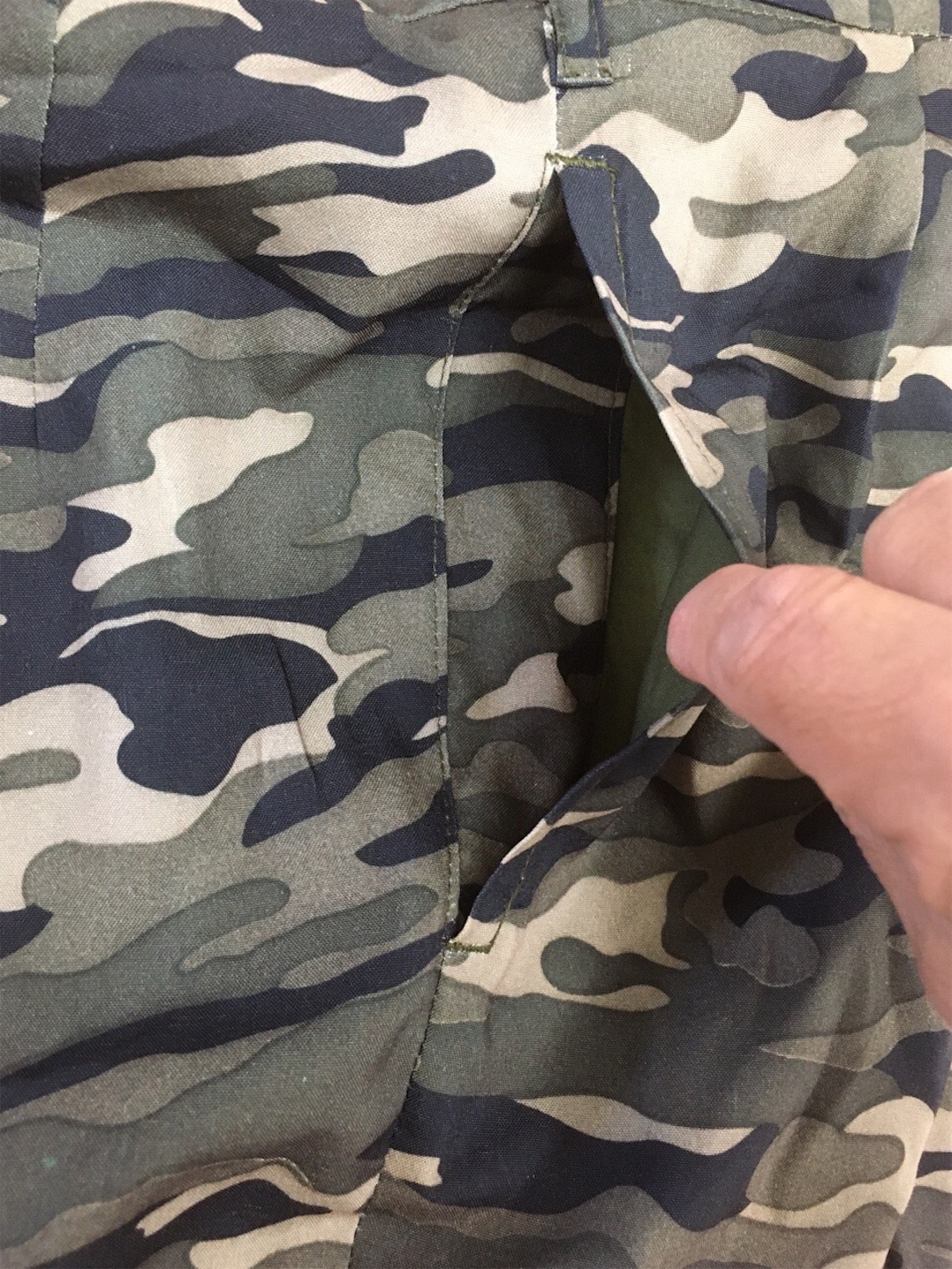 ダークサイドの迷彩服！【中国共産党の軍服】特殊部隊迷彩