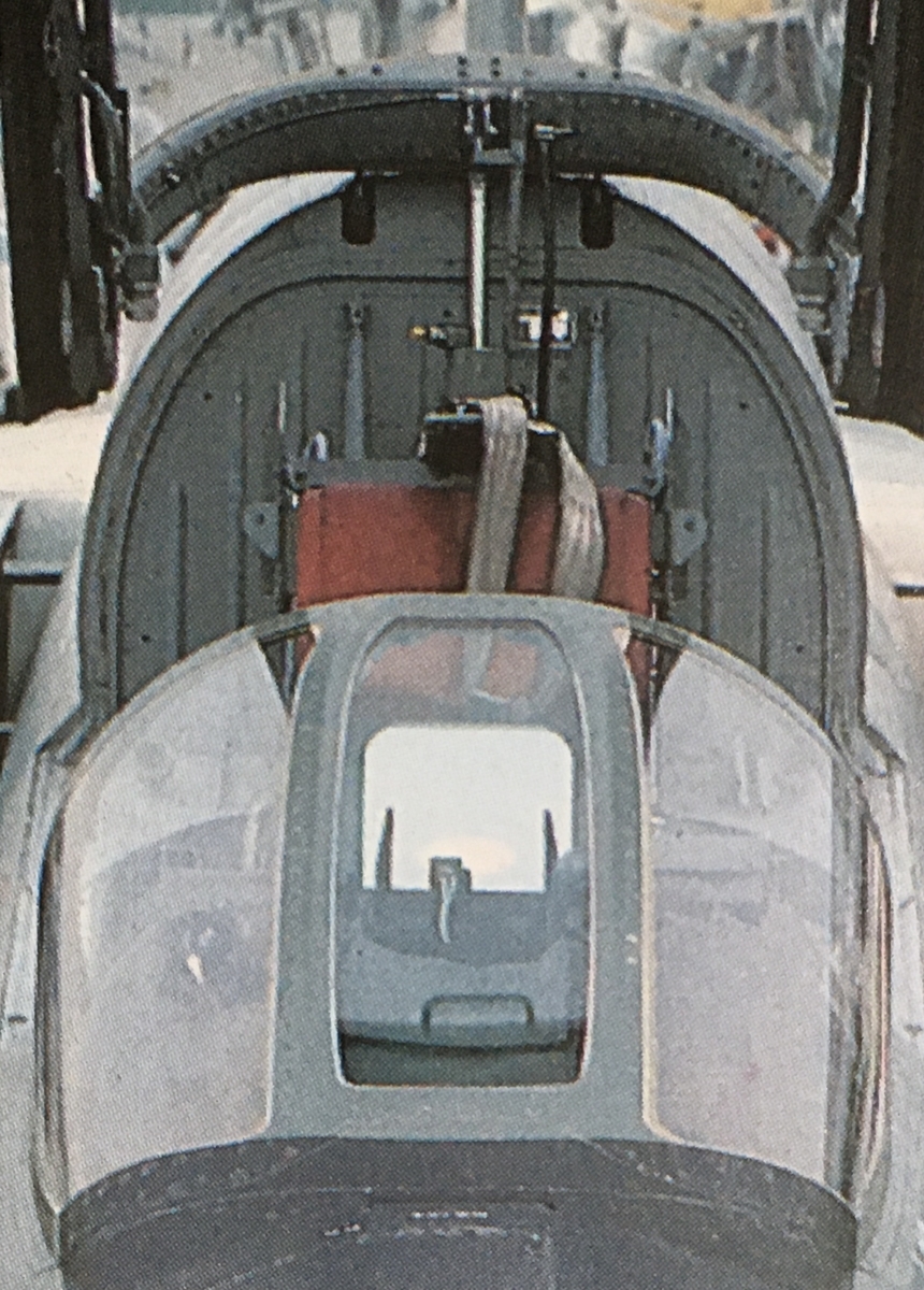 航空自衛隊F–1戦闘機ウインドシールド周り
