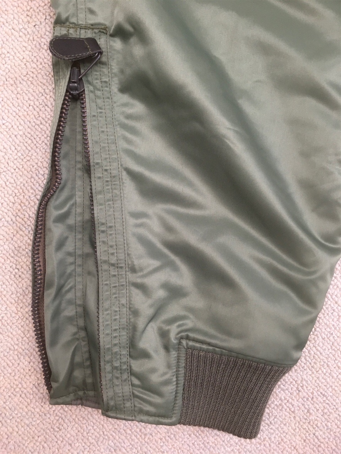メーカー不明!【アメリカの軍服】空軍パイロット用防寒 メーカー不明!【アメリカの軍服】空軍パイロット用防寒