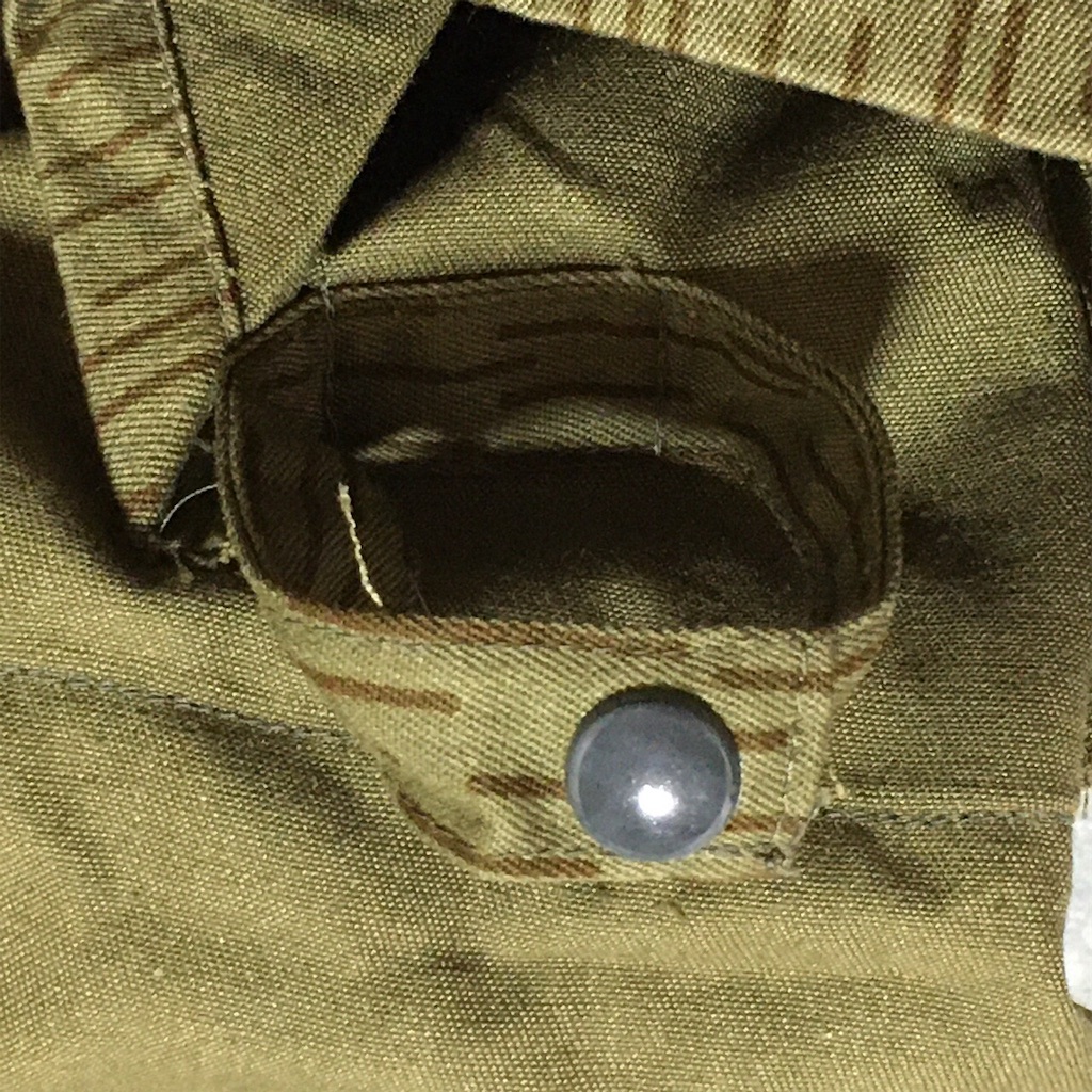 空挺専用装備です！【旧東ドイツの装備品】陸軍空挺迷彩特殊