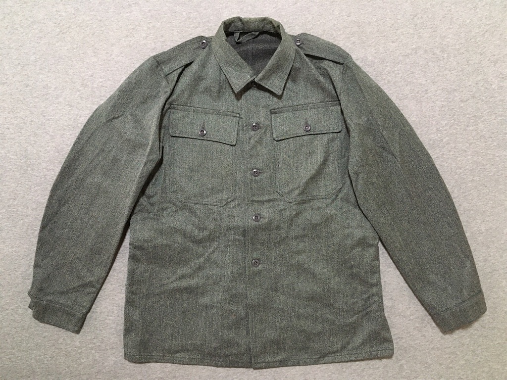 やや古いモデルです!【スイスの軍服】陸軍デニムジャケット やや古いモデルです!【スイスの軍服】陸軍デニムジャケット