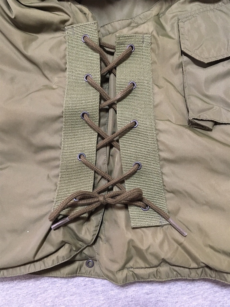 暖かいベストです！【アメリカの軍服】M69ボディアーマー