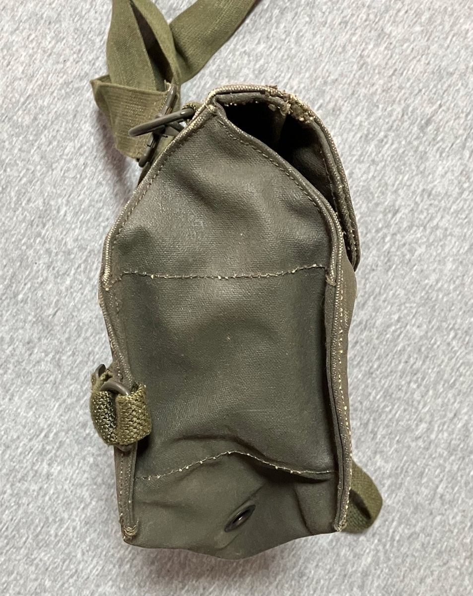 1970年代航空自衛隊防護マスク２型専用バッグ