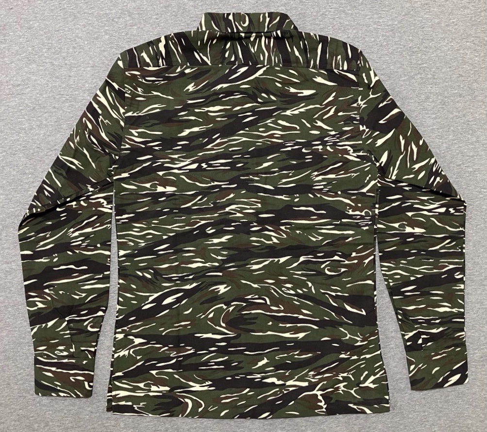 市販品でしょうか？【台湾の軍服】海軍陸戦隊迷彩ユニフォーム
