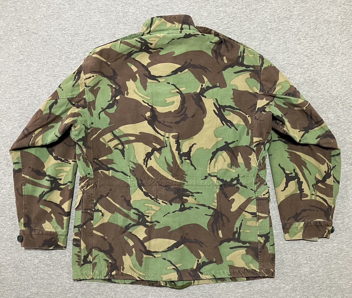 始まりのDPM！【イギリスの軍服】陸軍迷彩スモック（P68・最初期