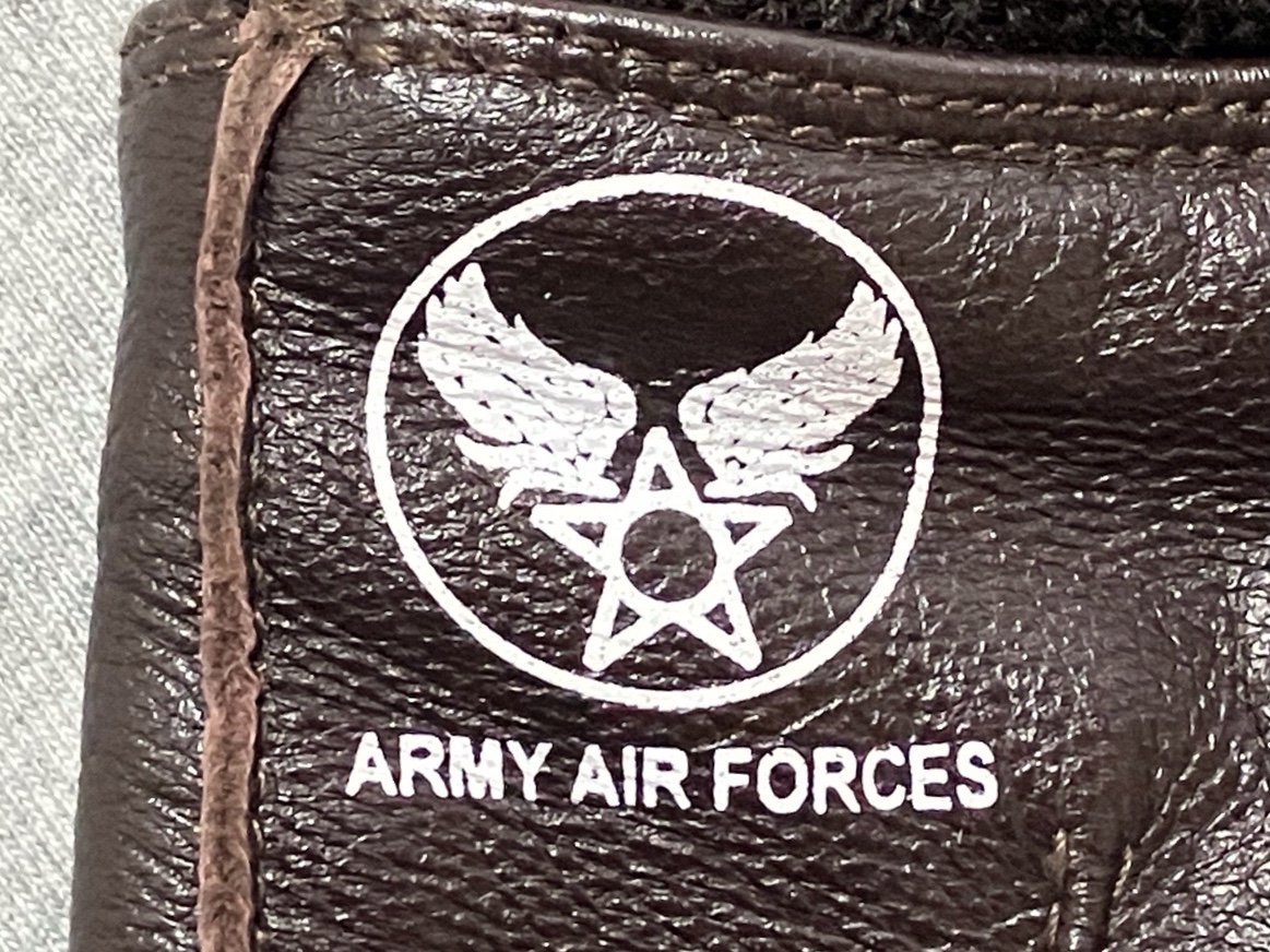 1940年代アメリカ軍旧陸軍航空隊A10レザーフライトグローブ（ブラウン・モデル品）