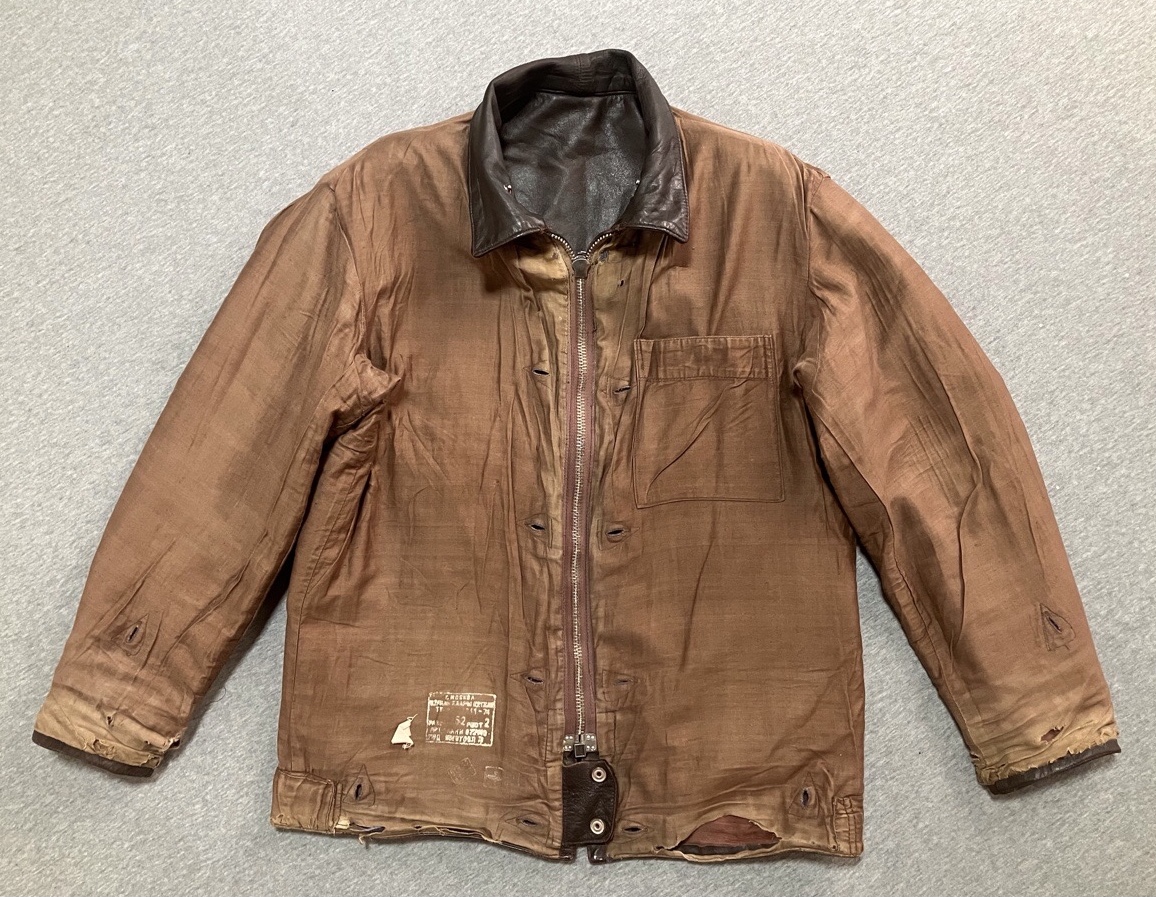 1970年代旧ソ連空軍レザーフライトジャケット（軽量タイプ）中古並品