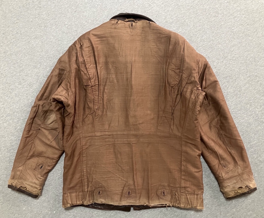 1970年代旧ソ連空軍レザーフライトジャケット（軽量タイプ）中古並品