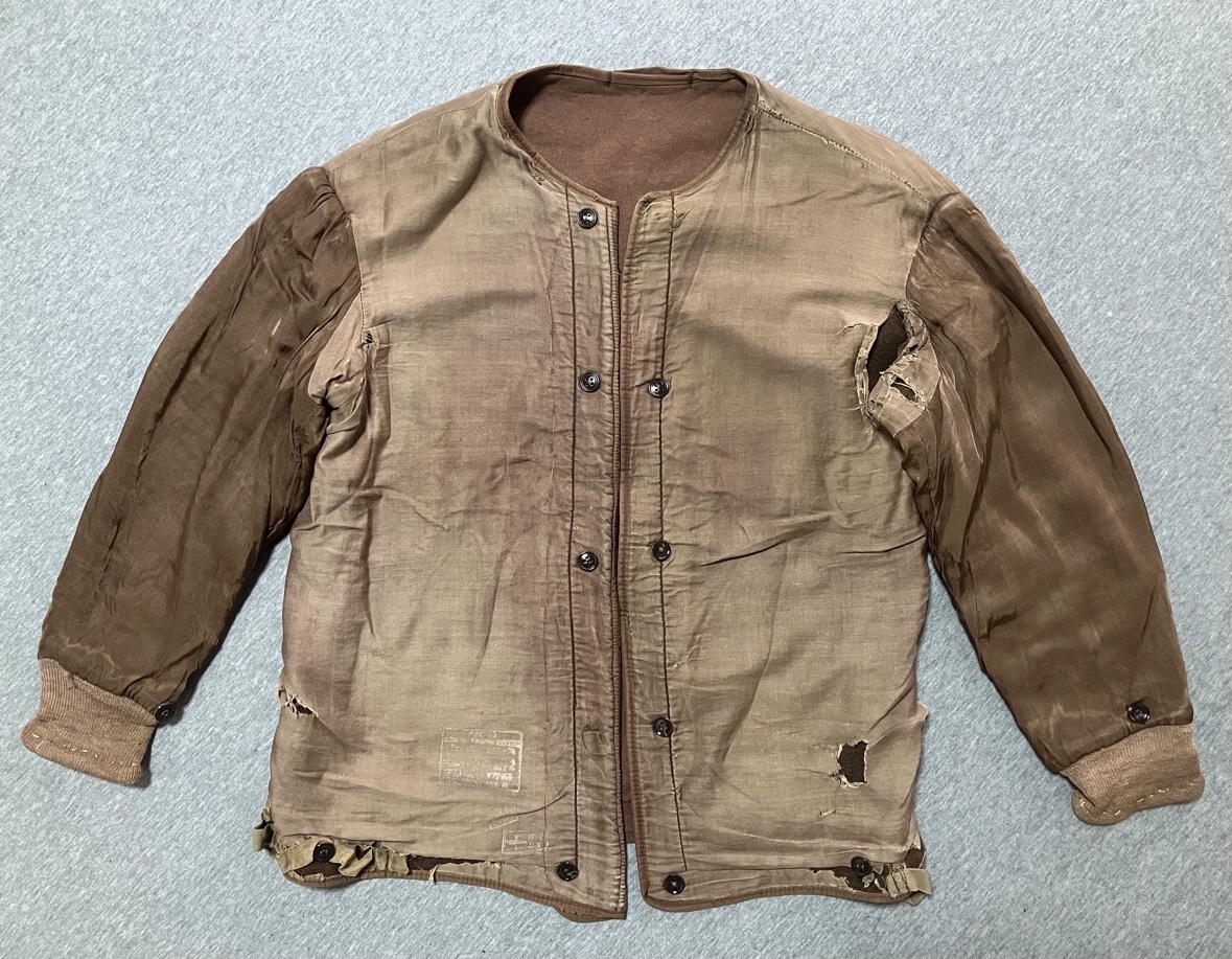 1970年代旧ソ連空軍レザーフライトジャケット（軽量タイプ）中古並品