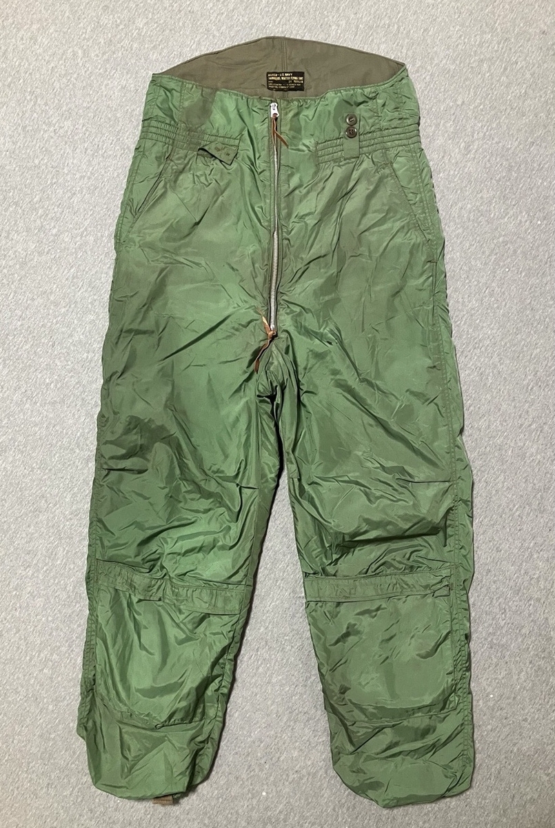 ⭐︎鮮やかなカラーが特徴です！【アメリカの軍服】海軍WFS防寒