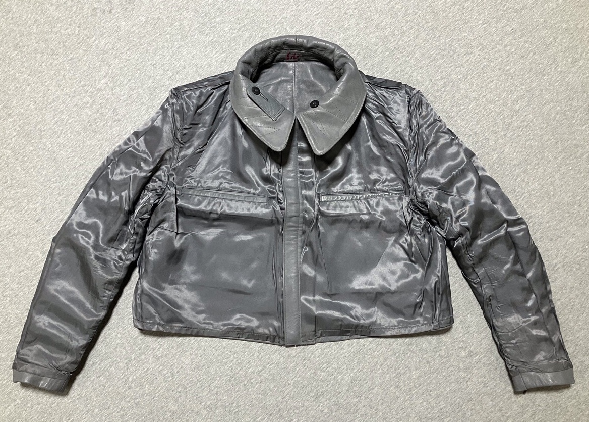 旧ドイツ海軍ジャケット 短い着丈が特徴です！【ドイツの軍服】旧西ドイツ海軍潜水艦