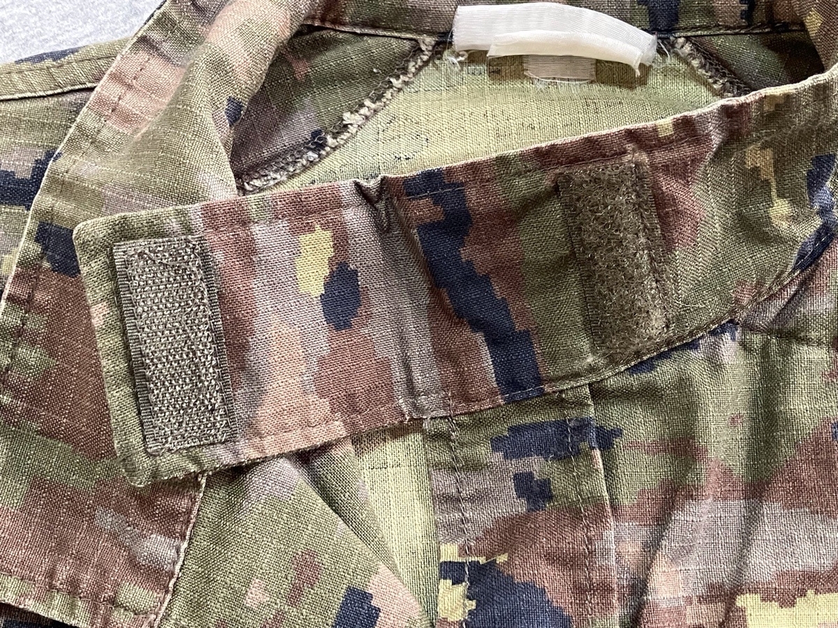 2010年代スペイン陸軍迷彩ユニフォーム（デジタルマルチカム）中古良品〜中古極上品