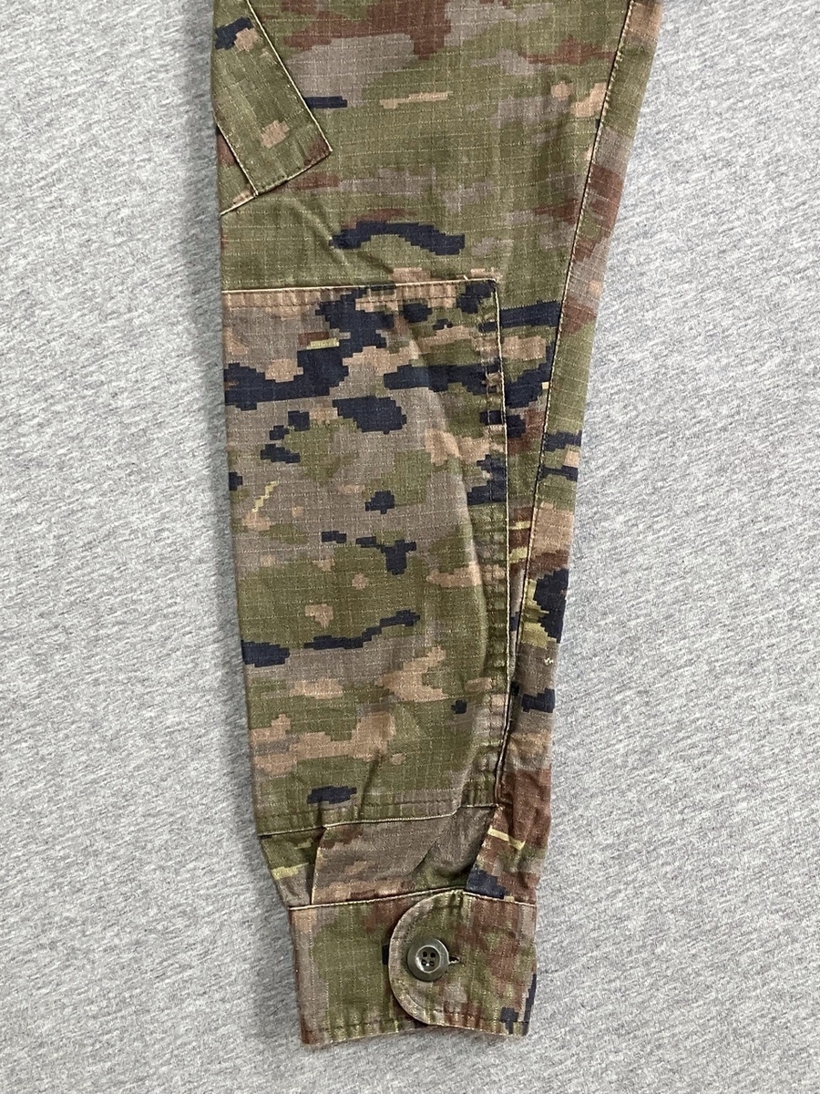 2010年代スペイン陸軍迷彩ユニフォーム（デジタルマルチカム）中古良品〜中古極上品