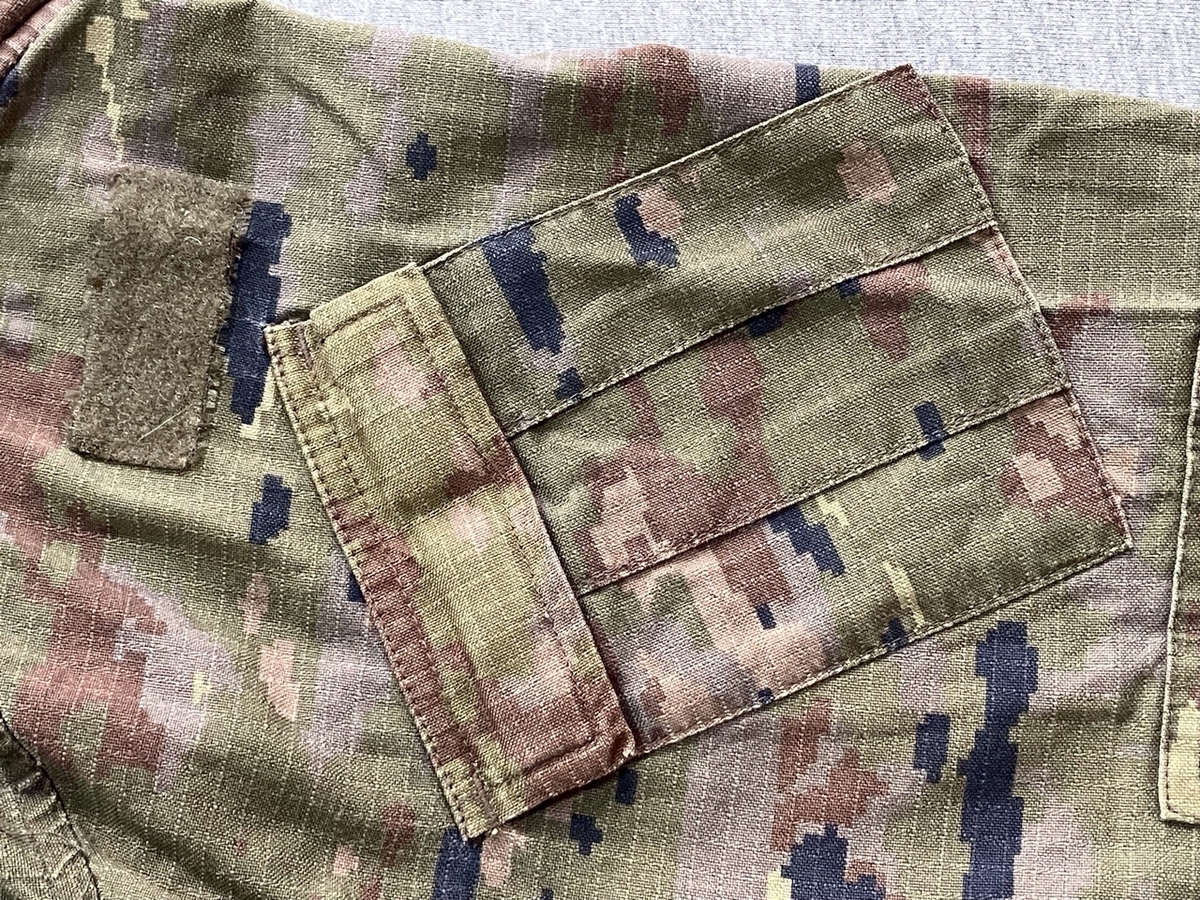 2010年代スペイン陸軍迷彩ユニフォーム（デジタルマルチカム）中古良品〜中古極上品