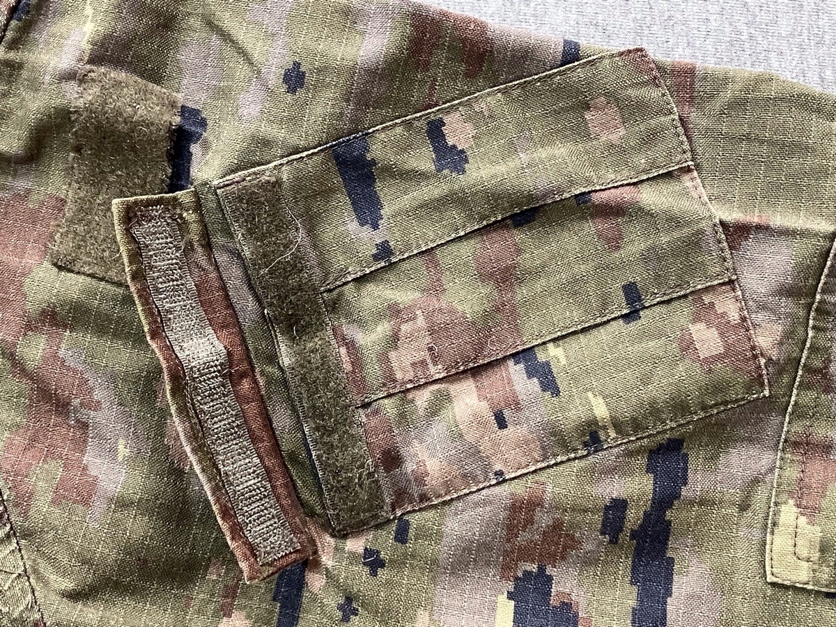 2010年代スペイン陸軍迷彩ユニフォーム（デジタルマルチカム）中古良品〜中古極上品